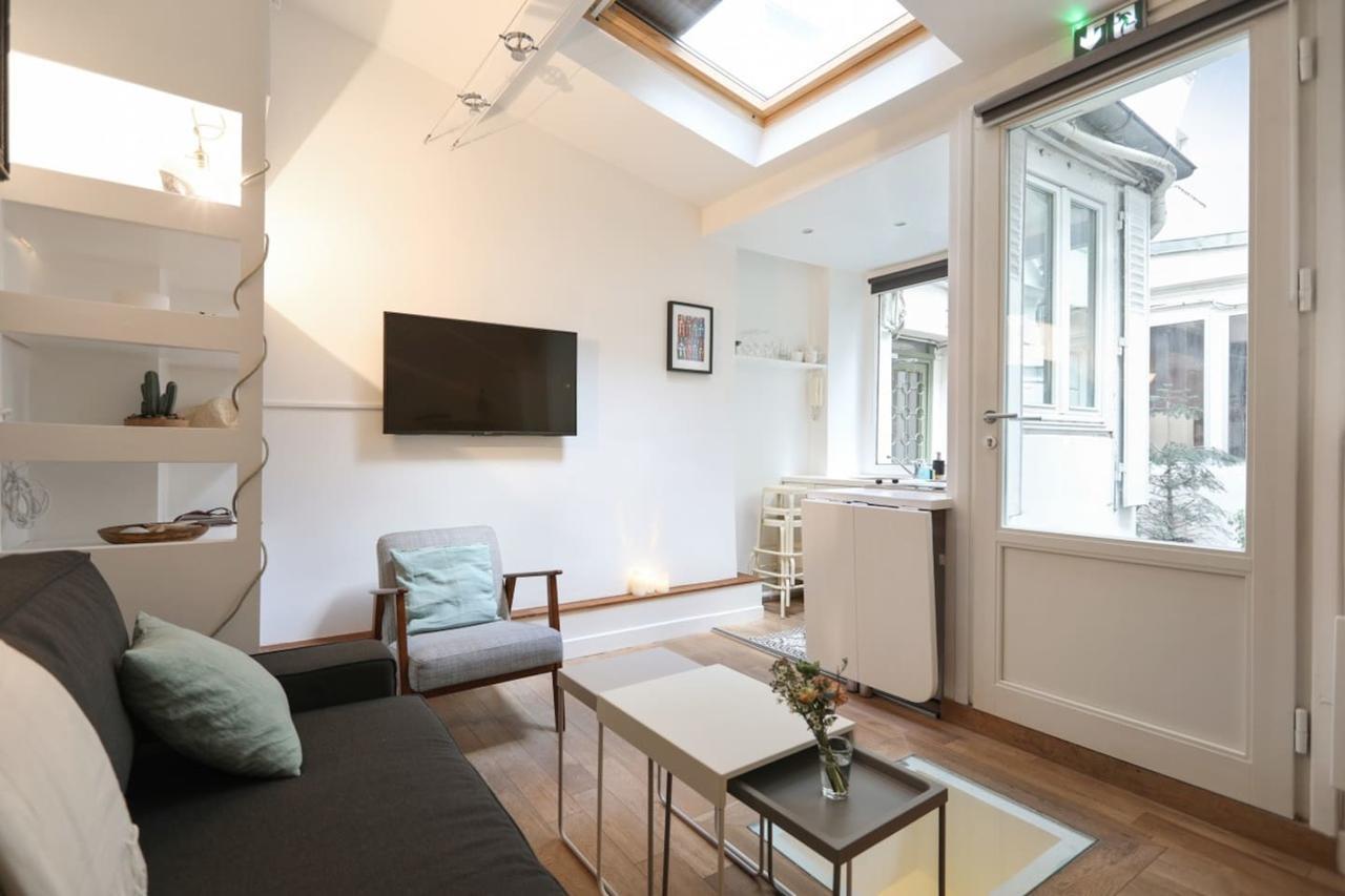 Modern 1 Bedroom Near Eiffel Tower * Parijs